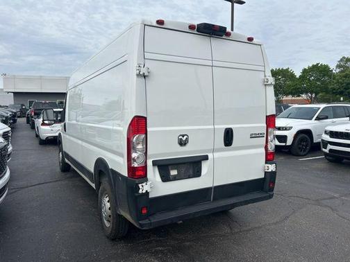 Bright White Clearcoat 2023 RAM ProMaster 2500 High Roof