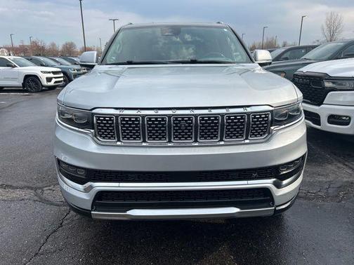 Silver Zynith 2022 Jeep Grand Wagoneer Series II 4x4