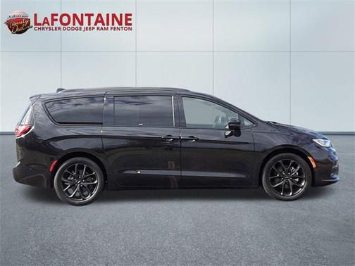 2022 Chrysler Pacifica Limited
