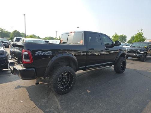 2021 RAM 2500 Laramie Crew Cab 4x4 6'4' Box