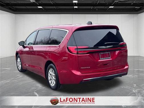 2025 Chrysler Pacifica L