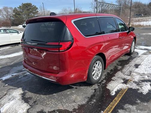 2025 Chrysler Pacifica L