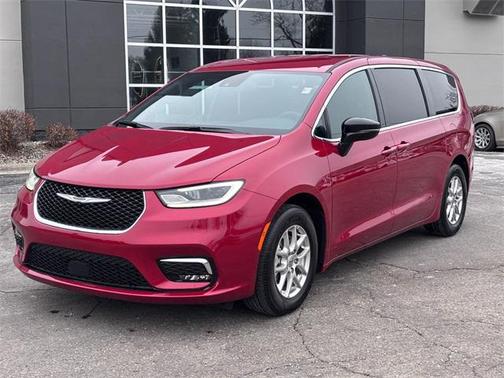 2025 Chrysler Pacifica L