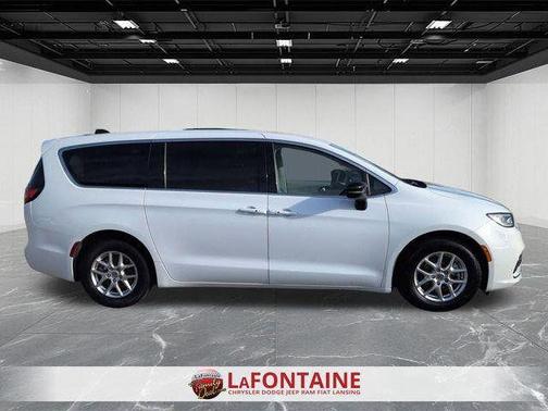 Bright White Clearcoat 2024 Chrysler Pacifica Touring L