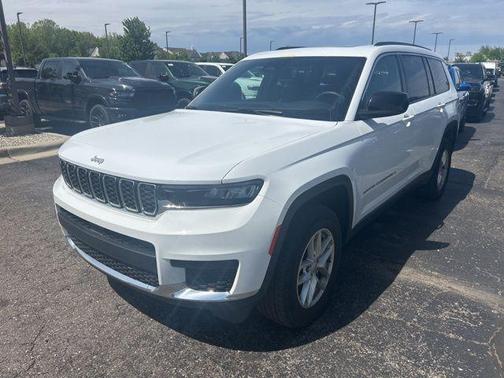 Bright White Clearcoat 2024 Jeep Grand Cherokee L Laredo