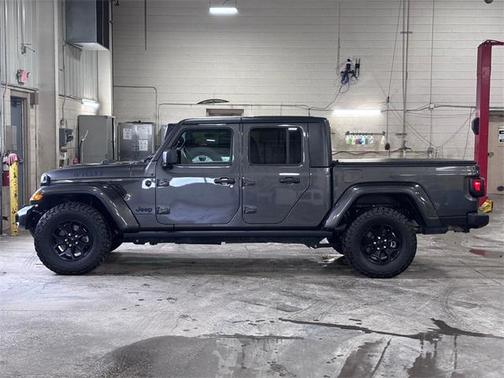 2021 Jeep Gladiator Willys 4x4