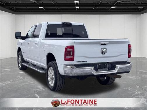 2023 RAM 3500 Laramie Crew Cab 4x4 6'4' Box