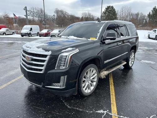 2020 Cadillac Escalade Luxury