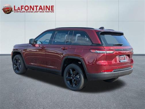 2025 Jeep Grand Cherokee Altitude