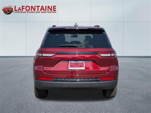 2025 Jeep Grand Cherokee Altitude