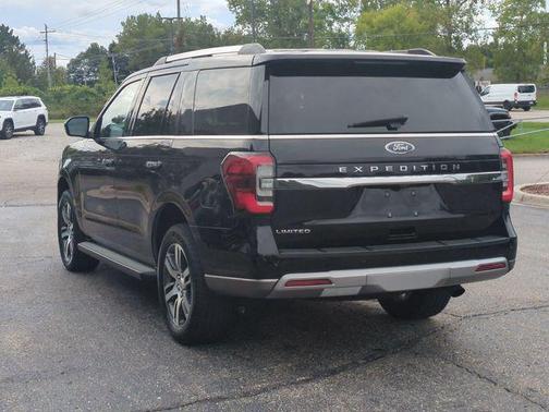 Black Metallic 2024 Ford Expedition Limited