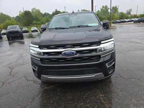 Black Metallic 2024 Ford Expedition Limited
