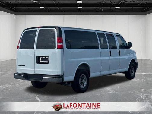 Summit White 2025 Chevrolet Express 3500 RWD 3500 Extended Wheelbase LT