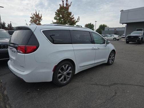 2019 Chrysler Pacifica Limited