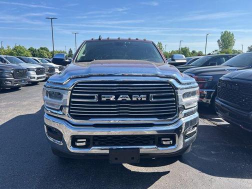 Delmonico Red Pearlcoat 2020 RAM 3500 Laramie Crew Cab 4x4 8' Box