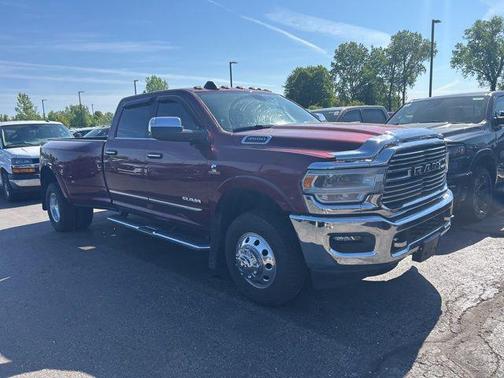 Delmonico Red Pearlcoat 2020 RAM 3500 Laramie Crew Cab 4x4 8' Box
