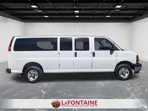 Summit White 2025 Chevrolet Express 3500 RWD 3500 Extended Wheelbase LT