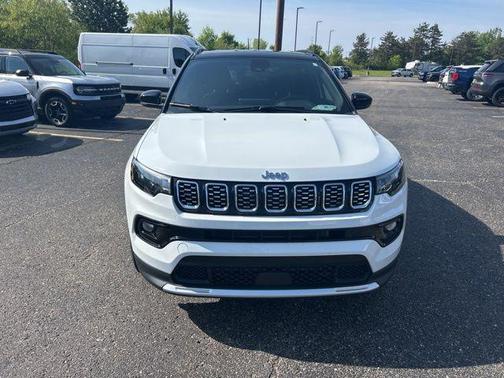 Bright White Clearcoat 2024 Jeep Compass Limited
