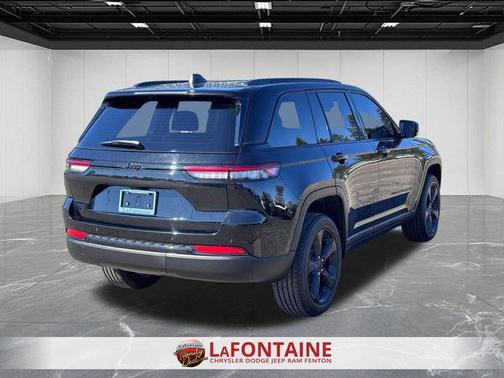 2025 Jeep Grand Cherokee Altitude