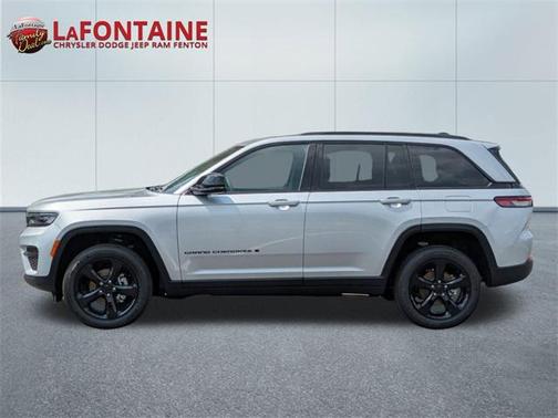 2025 Jeep Grand Cherokee Altitude