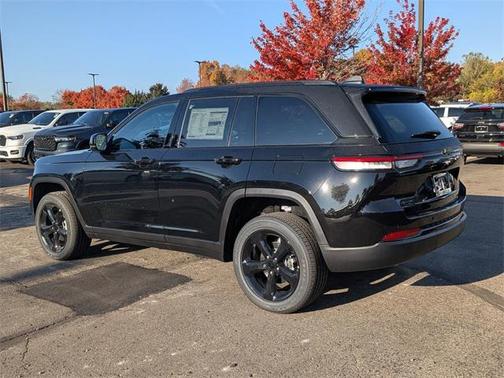 2025 Jeep Grand Cherokee Altitude