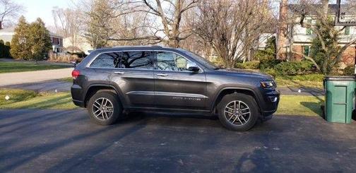 Photo 1 of 4 of 2019 Jeep Grand Cherokee Limited
