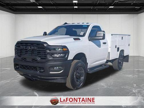 Bright White Clearcoat 2026 RAM 2500 Tradesman Regular Cab 4x4 8' Box