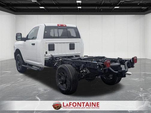 Bright White Clearcoat 2026 RAM 2500 Tradesman Regular Cab 4x4 8' Box