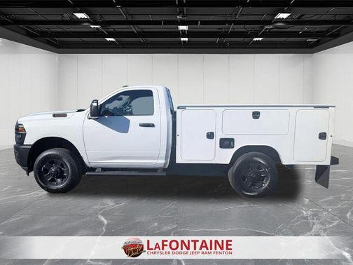 Bright White Clearcoat 2026 RAM 2500 Tradesman Regular Cab 4x4 8' Box