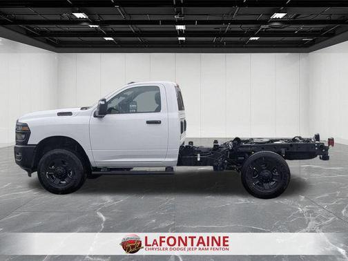 Bright White Clearcoat 2026 RAM 2500 Tradesman Regular Cab 4x4 8' Box
