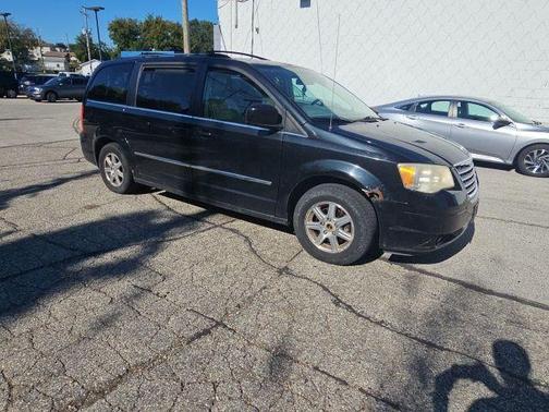 2009 Chrysler Town & Country Touring