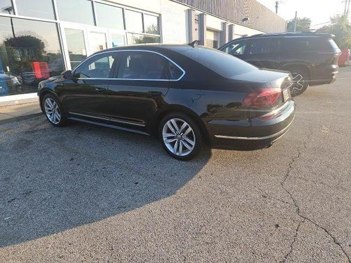 2017 Volkswagen Passat 1.8T SE w/Technology