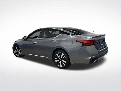2020 Nissan Altima 2.5 SV