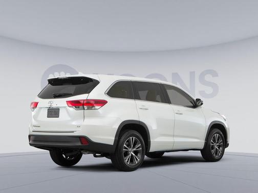 2018 Toyota Highlander LE Plus