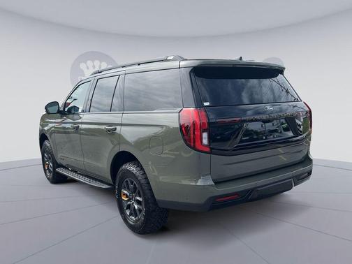 Wild Green 2025 Ford Expedition Tremor