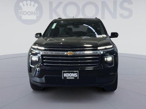 Mosaic Black Metallic 2026 Chevrolet Traverse LT