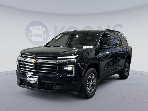 Mosaic Black Metallic 2026 Chevrolet Traverse LT