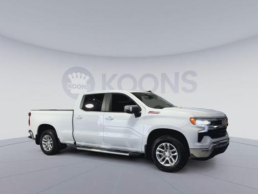 Summit White 2024 Chevrolet Silverado 1500 LT