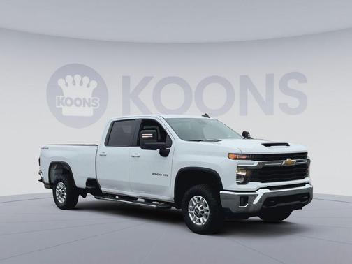 Summit White 2025 Chevrolet Silverado 2500 LT