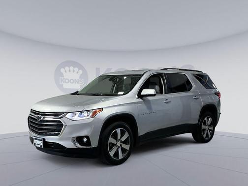 Silver Ice Metallic 2019 Chevrolet Traverse LT Leather