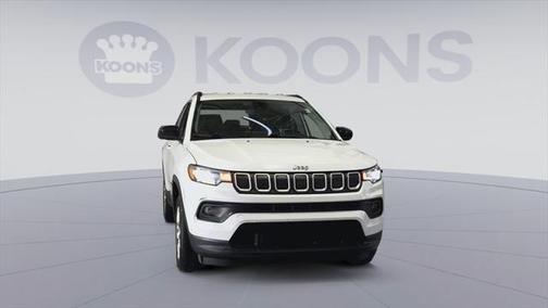 2022 Jeep Compass Latitude Lux