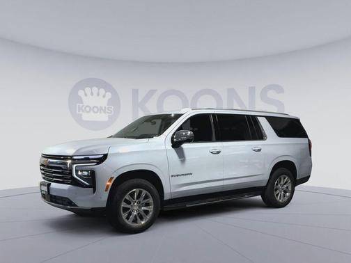 Polar White Tricoat 2026 Chevrolet Suburban Premier