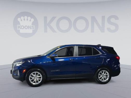Blue Glow Metallic 2022 Chevrolet Equinox 1LT