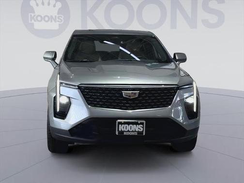 2024 Cadillac XT4 Luxury