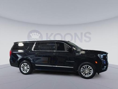 2022 GMC Yukon XL SLT