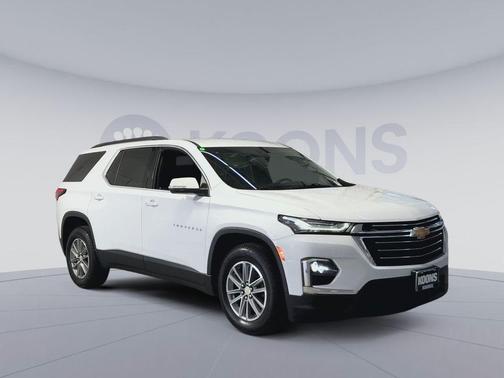 Summit White 2023 Chevrolet Traverse LT Cloth