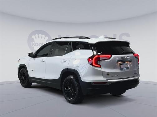 2022 GMC Terrain AWD AT4