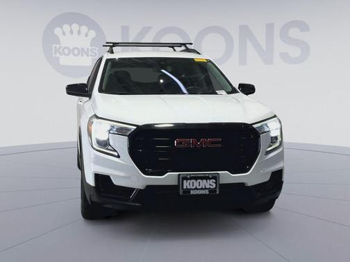 Summit White 2023 GMC Terrain SLE