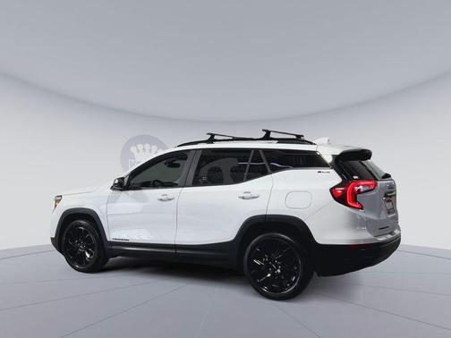 Summit White 2023 GMC Terrain SLE