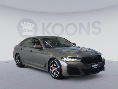 Alvite Grey Metallic 2022 BMW M550 i Xdrive